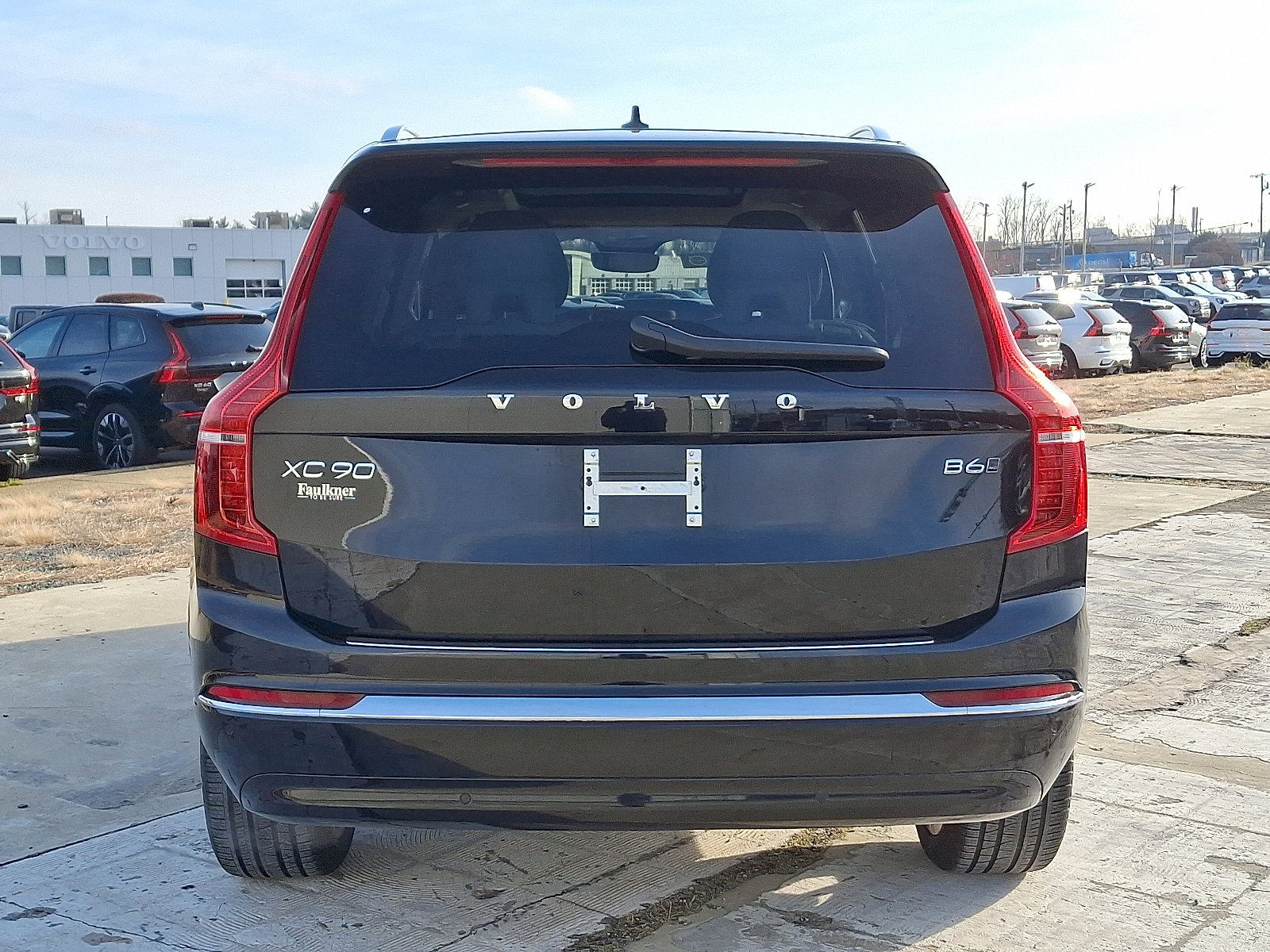 Certified 2024 Volvo XC90 B6 Plus image 5