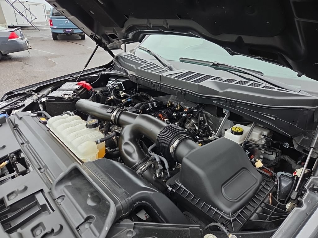 Used 2025 Ford F150 Lariat AWD/4WD image 45