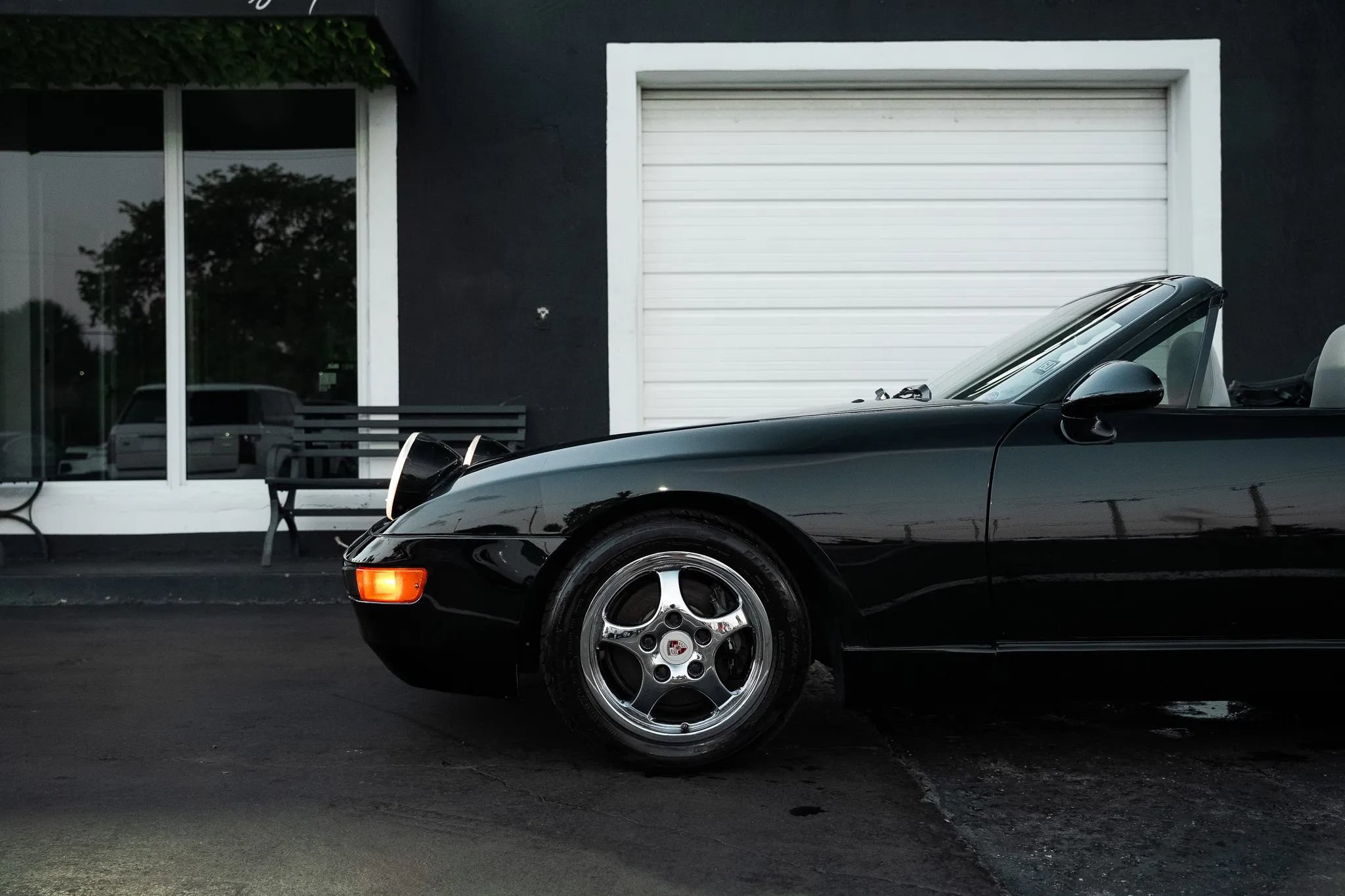 Used 1995 Porsche 968 Cabriolet RWD image 11