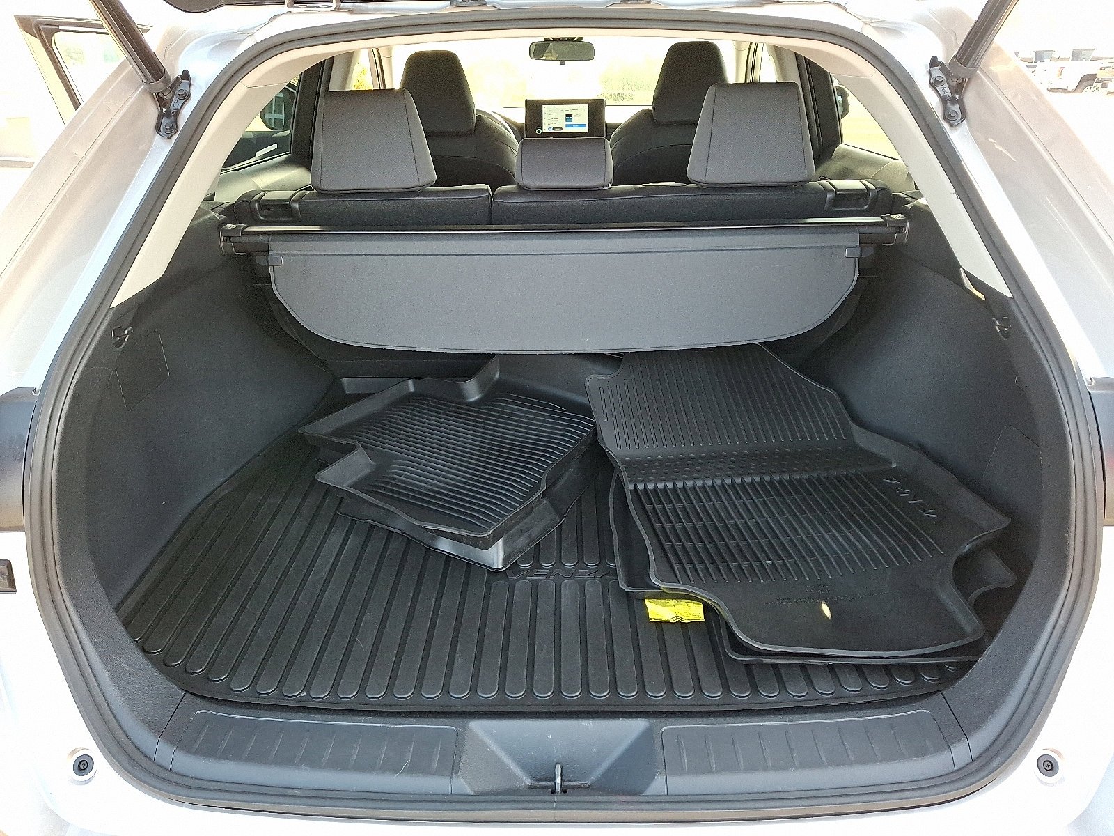 Certified 2023 Toyota Venza LE image 29