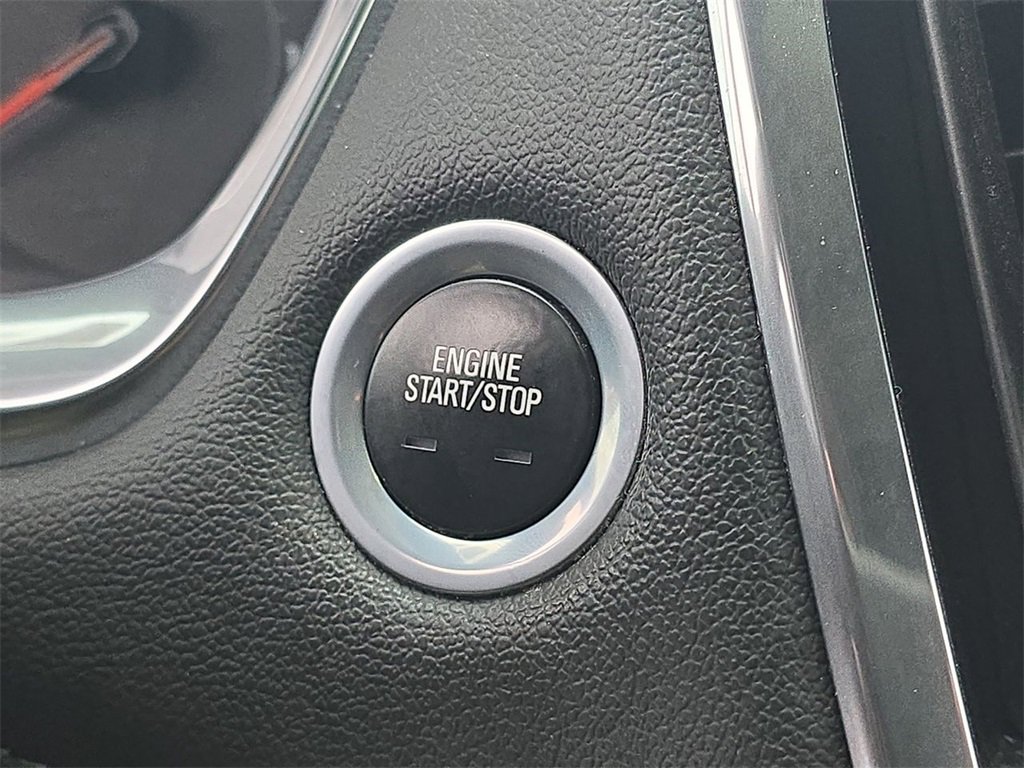 Certified 2022 Chevrolet Traverse LT w/ Midnight/Sport Edition image 17