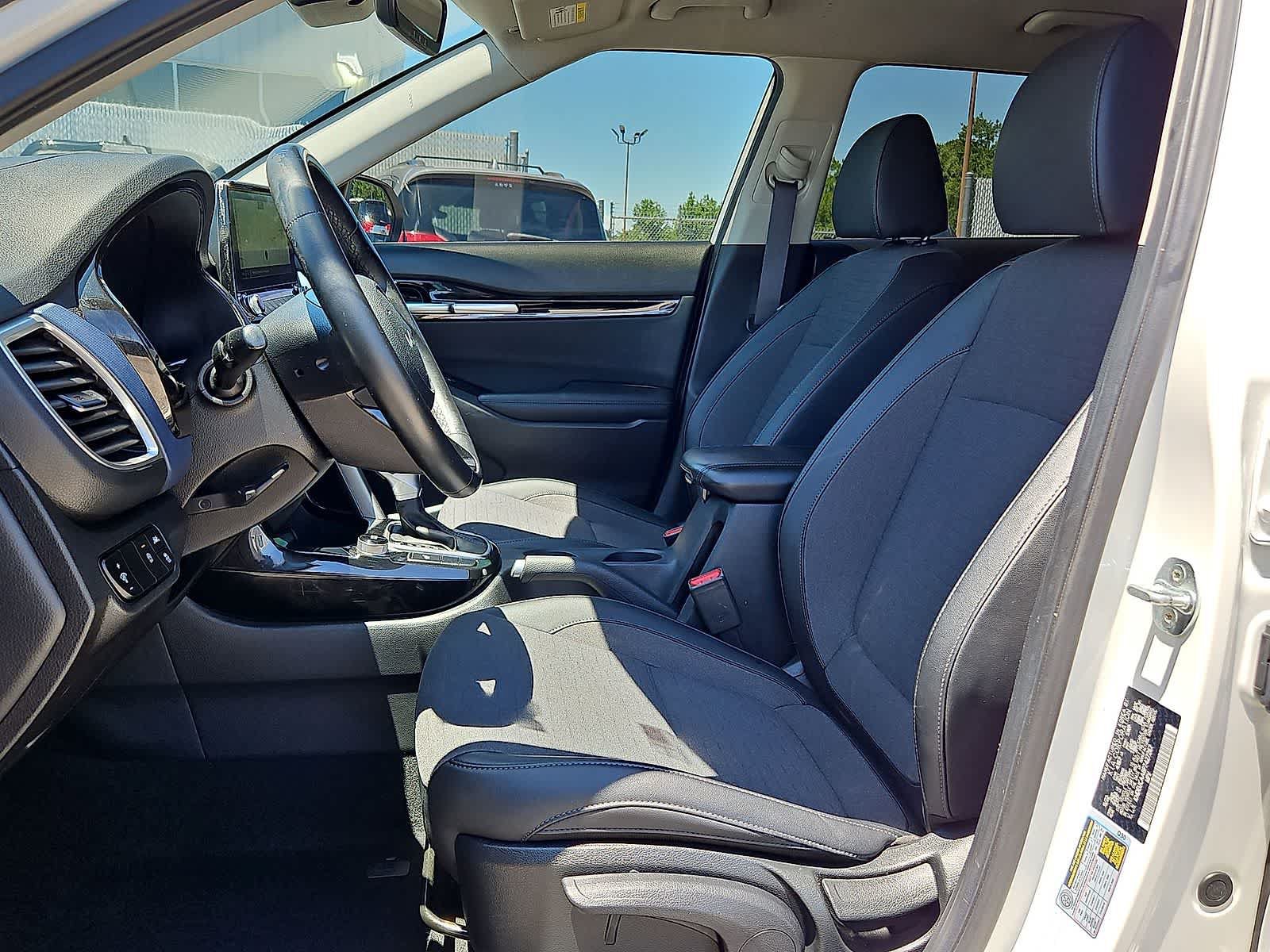 Used 2023 Kia Seltos S w/ Navigation Package AWD/4WD image 26