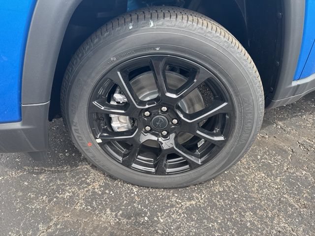 New 2026 Jeep Compass Latitude AWD/4WD image 10