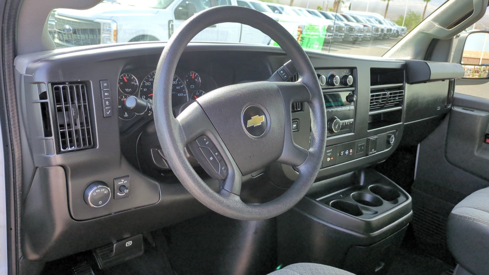 Used 2019 Chevrolet Express 2500 LT w/ LT Preferred Equipment Group RWD image 13