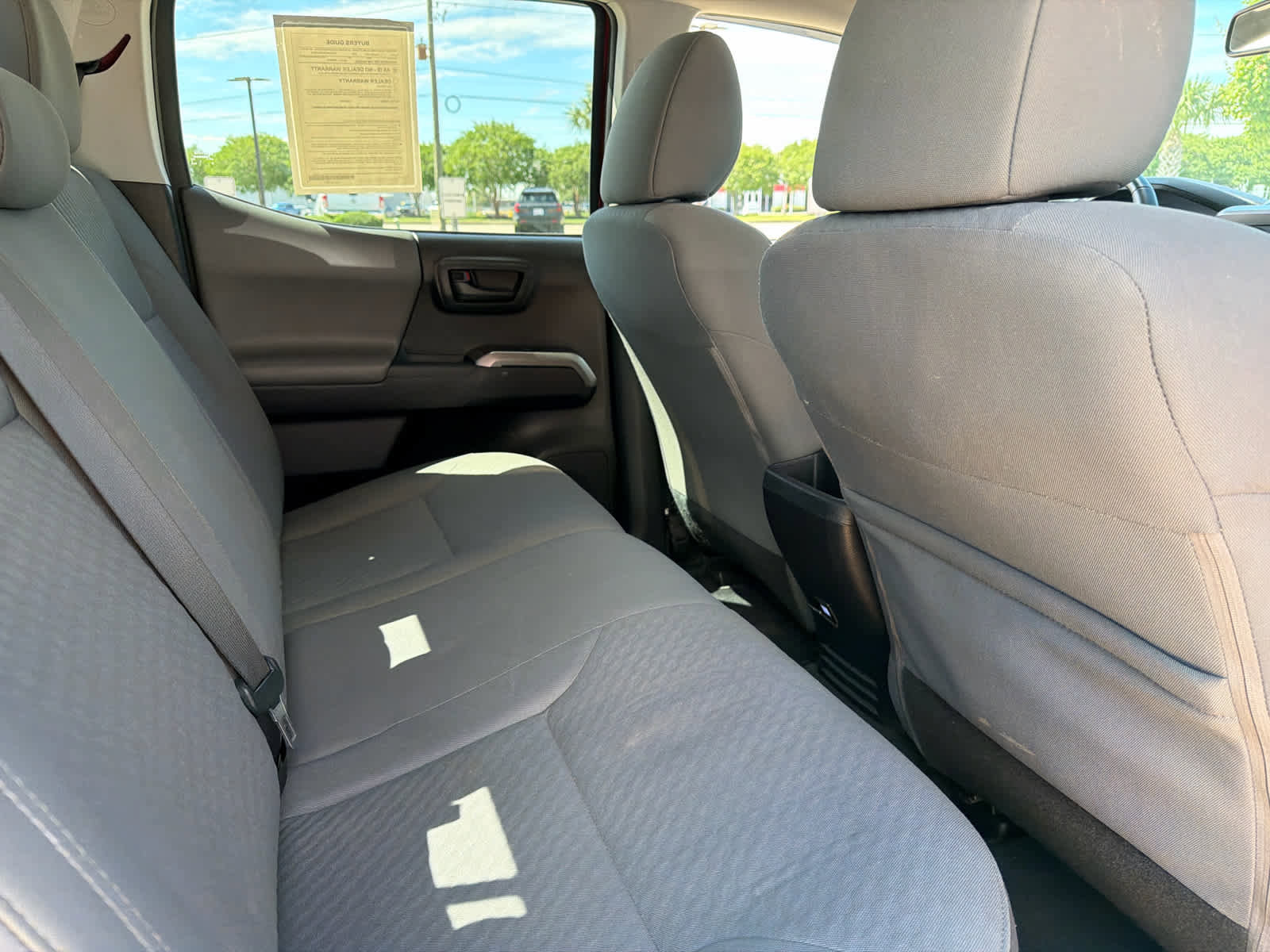 Used 2020 Toyota Tacoma SR5 RWD image 35