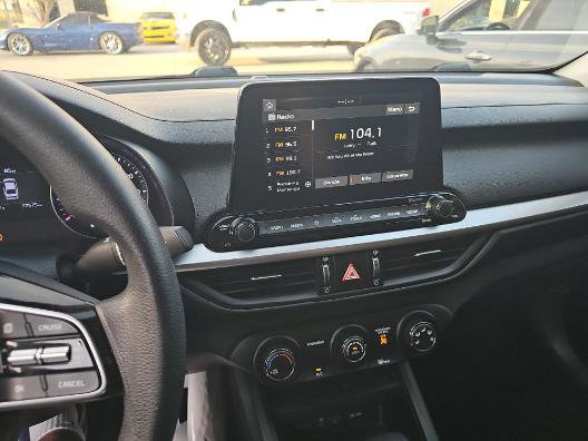 Used 2020 Kia Forte LXS image 9