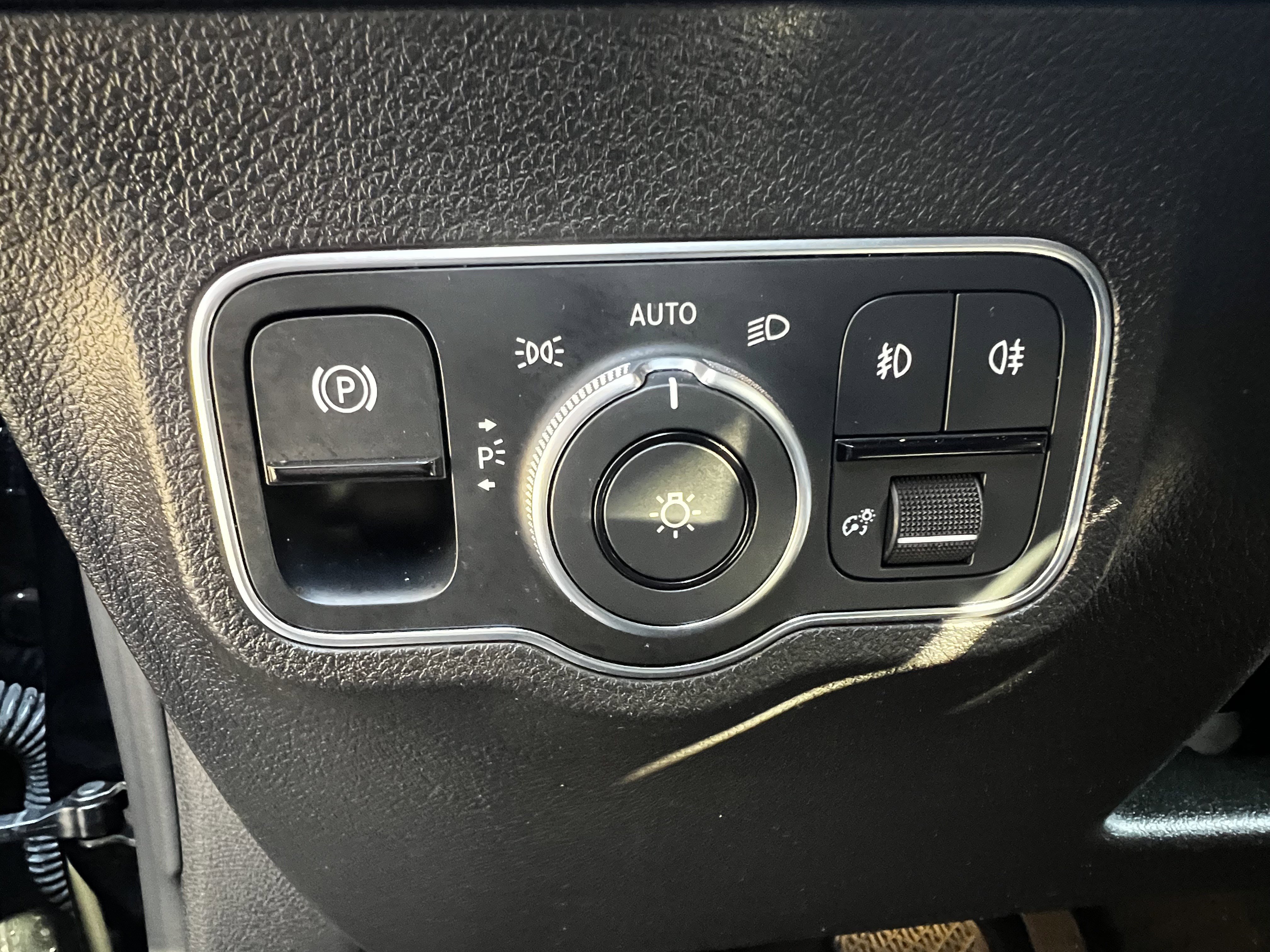 Used 2021 Mercedes-Benz GLB 250 image 15