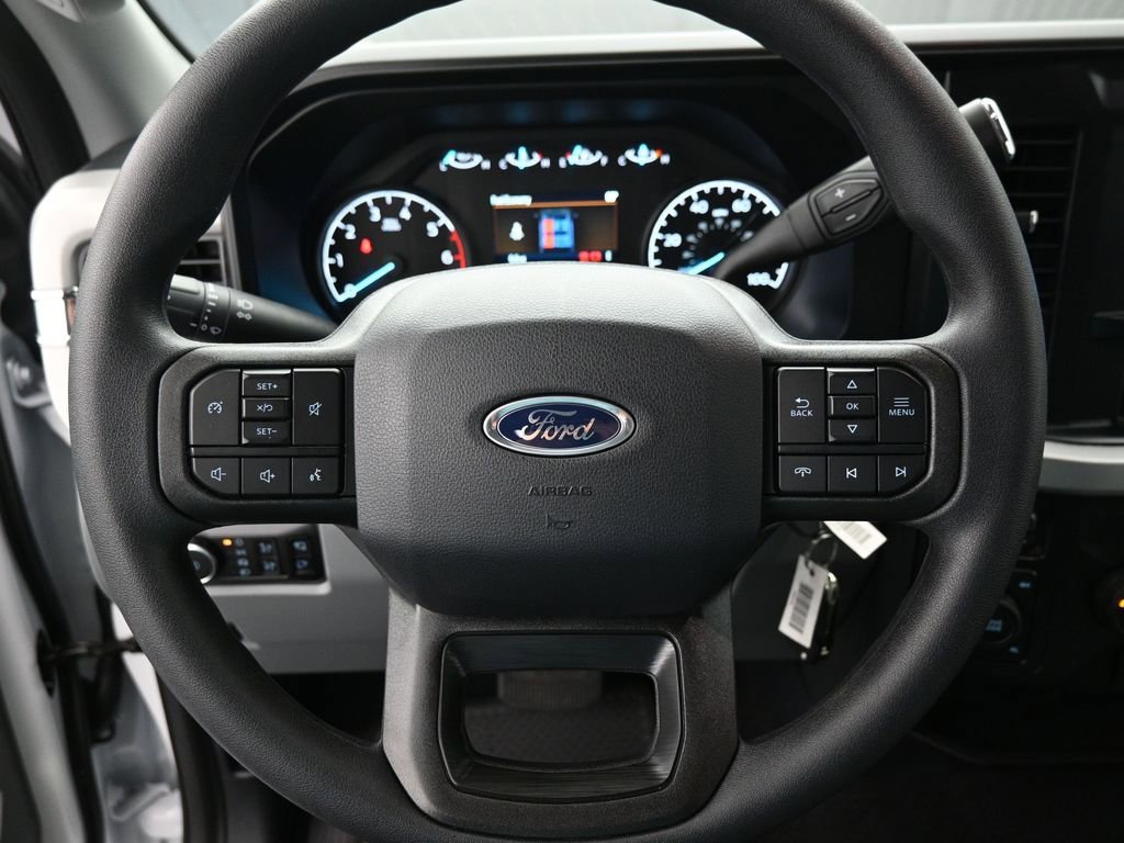New 2026 Ford F250 XLT w/ FX4 Off-Road Package AWD/4WD image 13