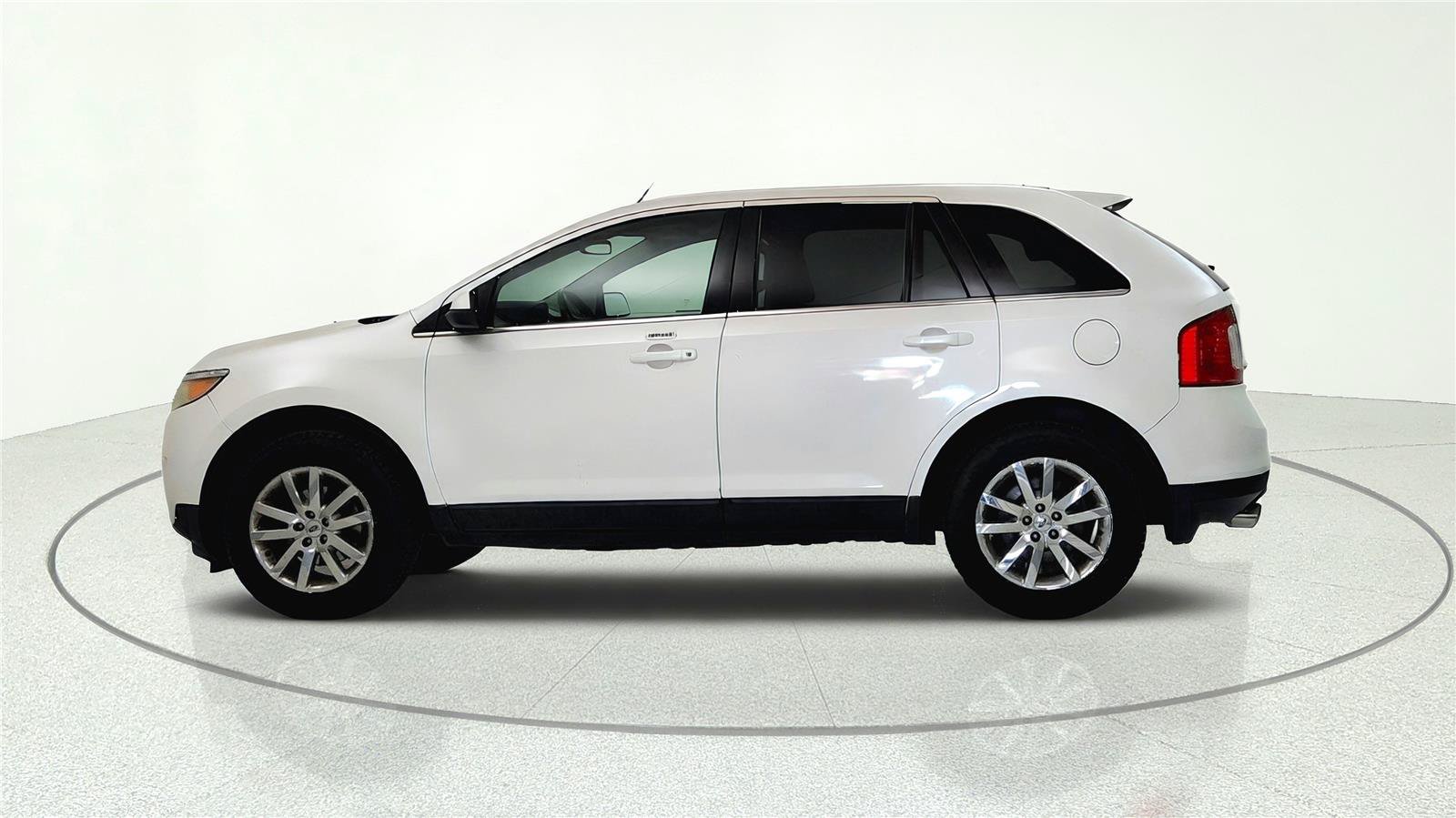 Used 2011 Ford Edge Limited w/ 302A Rapid Spec Order Code FWD image 4