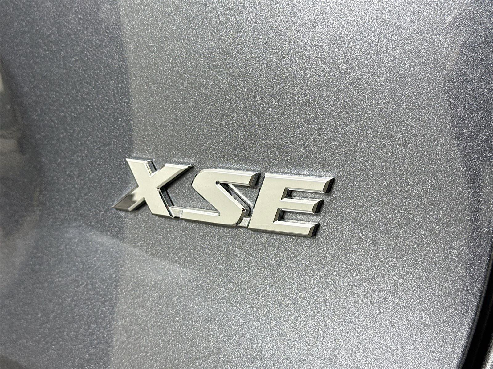 Used 2023 Toyota RAV4 XSE w/ Weather Package image 11