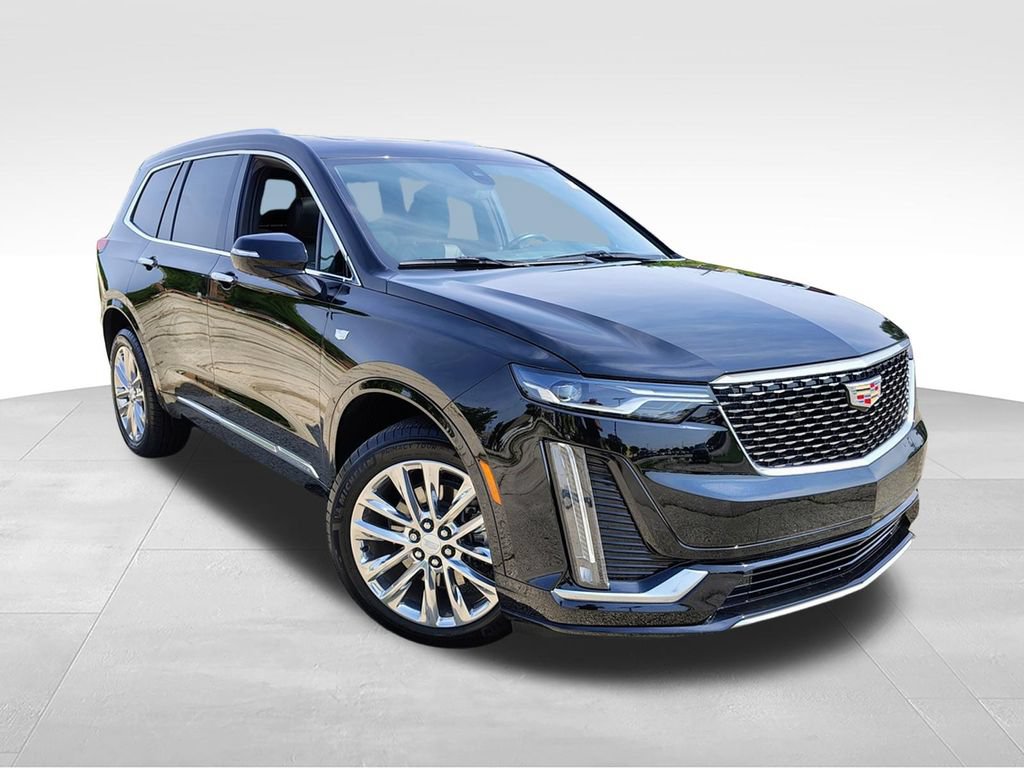 Used 2023 Cadillac XT6 Premium Luxury w/ Technology Package AWD/4WD image 2