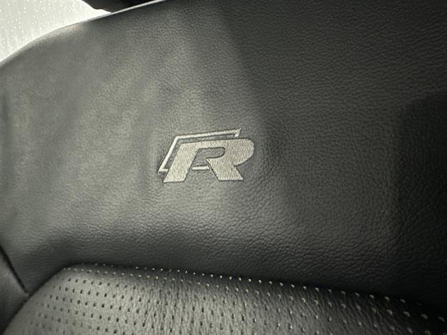 Used 2019 Volkswagen Golf R 4-Door image 32