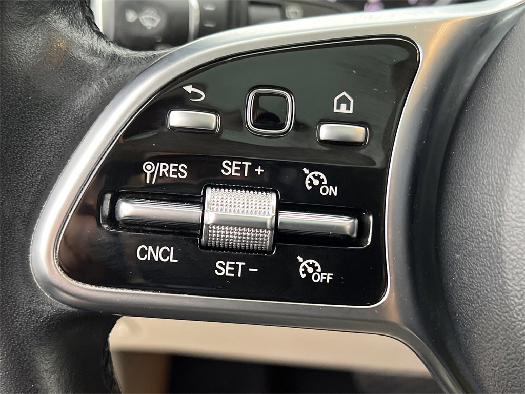 Used 2021 Mercedes-Benz GLC 300 image 21