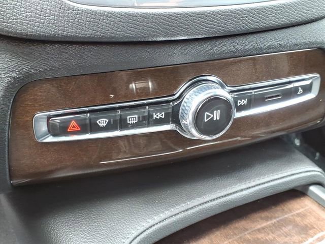 Used 2019 Volvo XC90 T5 Momentum w/ Advanced Package image 21