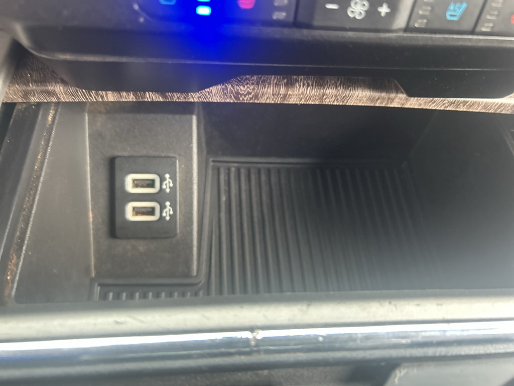 Used 2019 Ford F350 Lariat AWD/4WD image 32