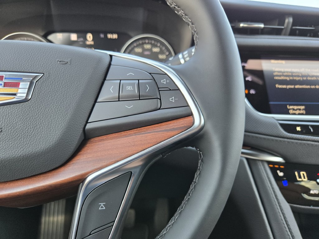 New 2026 Cadillac XT5 Premium Luxury w/ Driver Assist Package AWD/4WD image 17