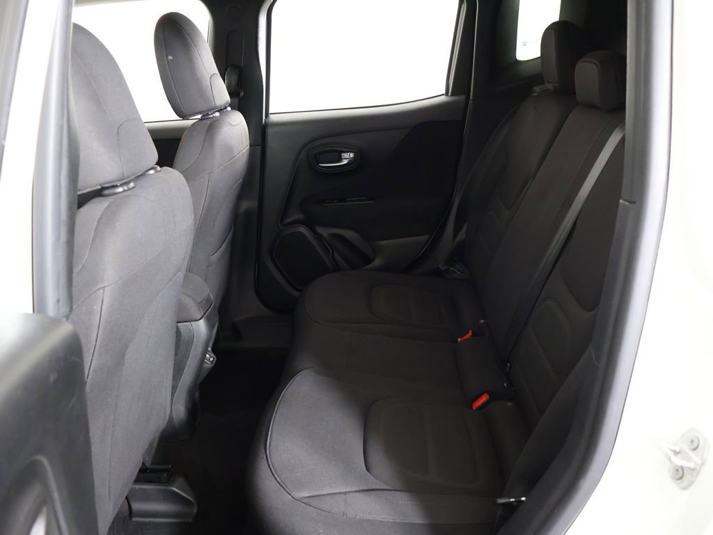 Used 2019 Jeep Renegade Latitude FWD image 29