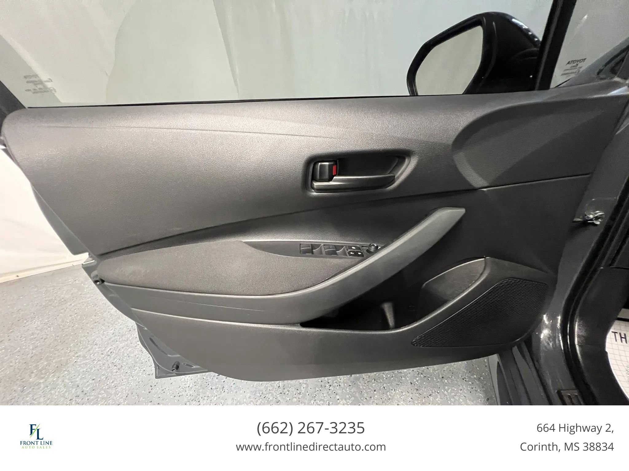 Used 2023 Toyota Corolla LE FWD image 11