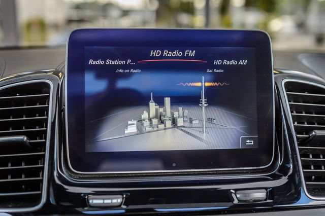 Used 2018 Mercedes-Benz GLS 550 4MATIC w/ Offroad Package image 21