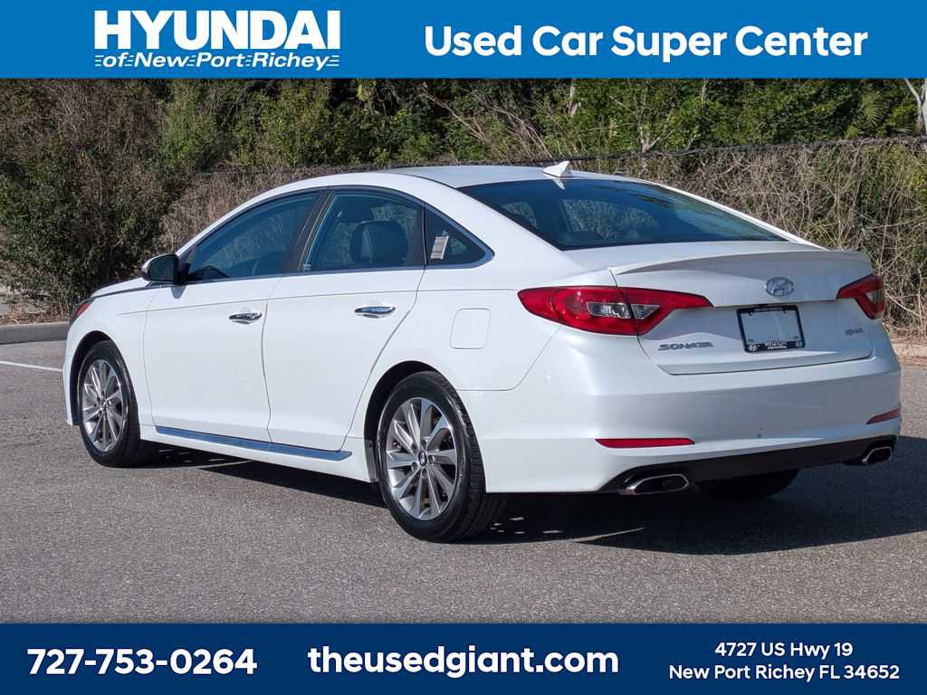 Used 2016 Hyundai Sonata Sport w/ Option Group 02 FWD image 3
