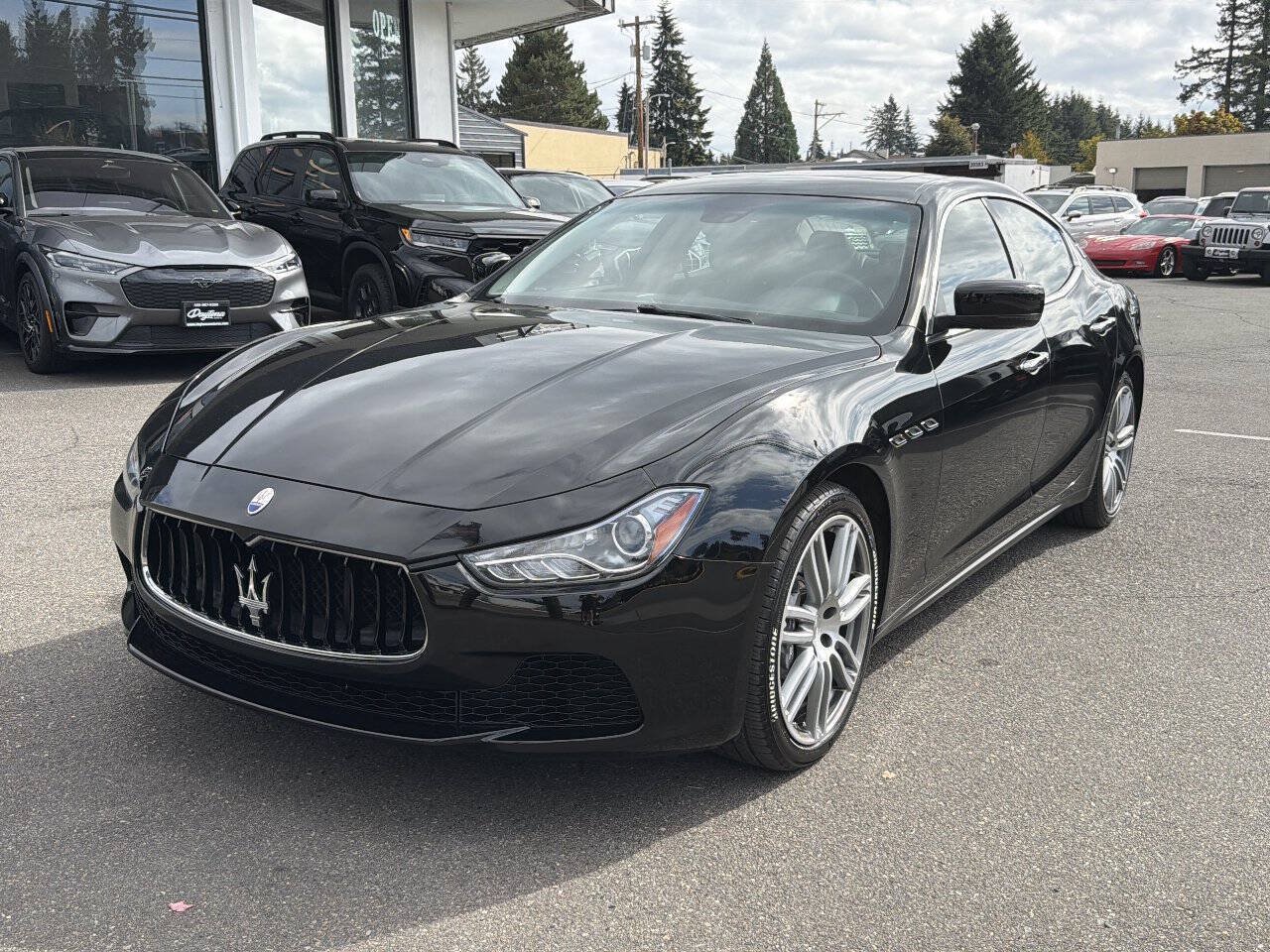 Used 2015 Maserati Ghibli S Q4 AWD/4WD image 1