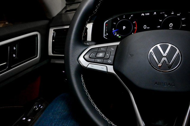 Used 2022 Volkswagen Atlas SE image 43