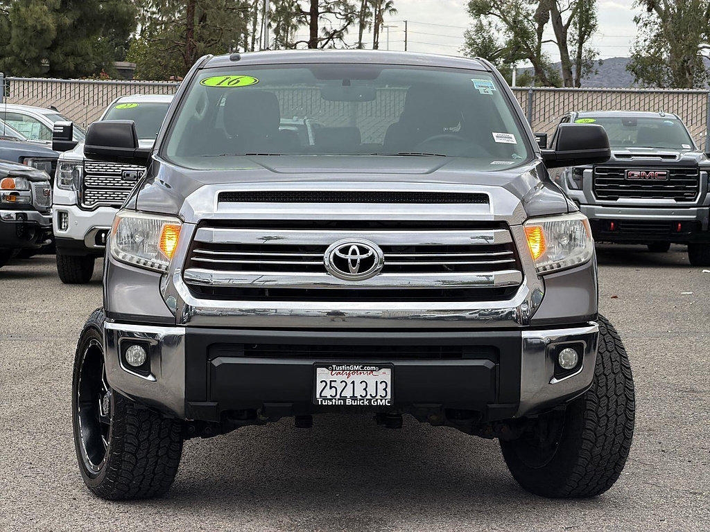 Used 2016 Toyota Tundra SR5 w/ SR5 Upgrade Package AWD/4WD image 2