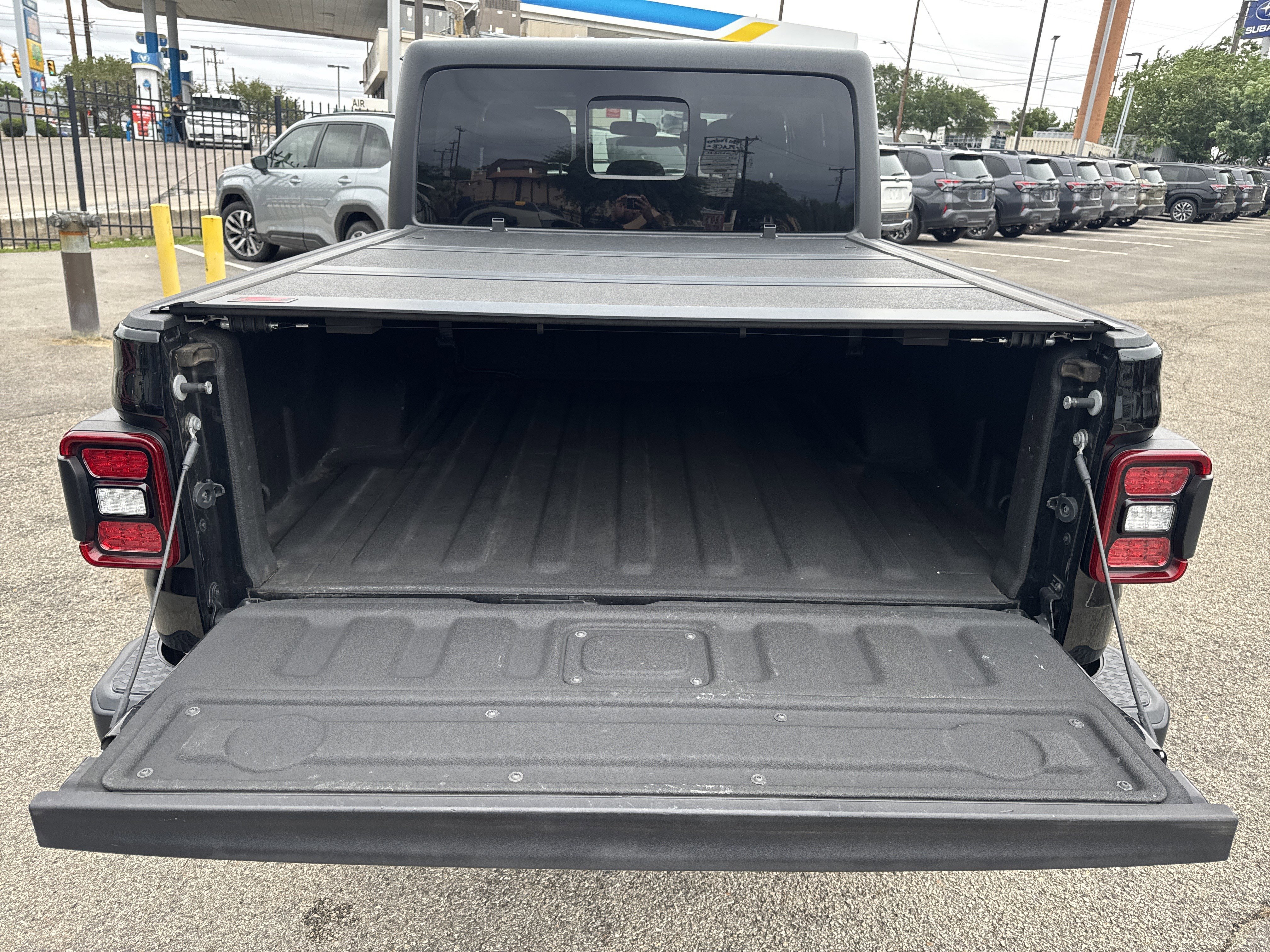 Used 2020 Jeep Gladiator Sport w/ Quick Order Package 24S image 29