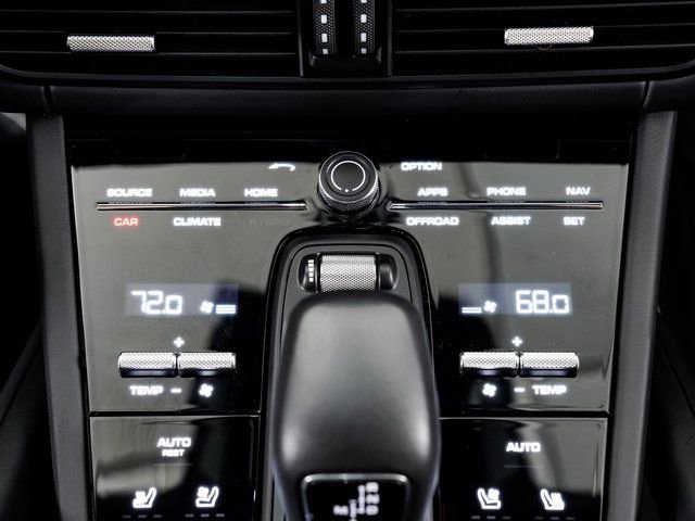 Certified 2022 Porsche Cayenne Turbo GT image 20