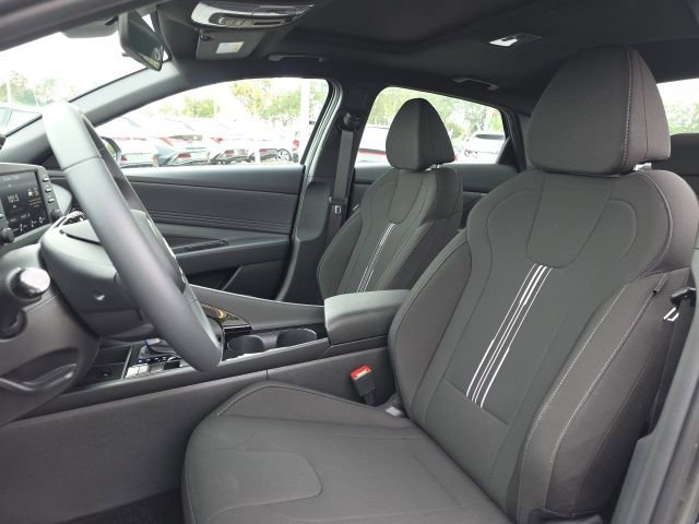 New 2026 Hyundai Elantra SEL Sport Premium FWD image 7