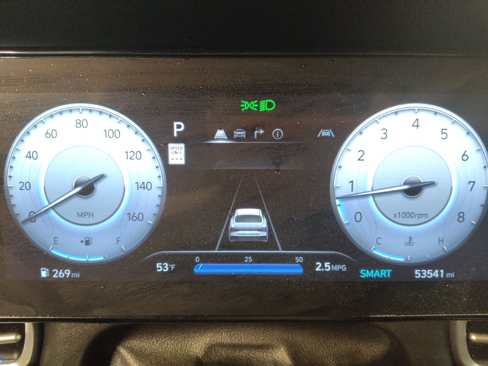 Used 2024 Hyundai Elantra SEL FWD image 23