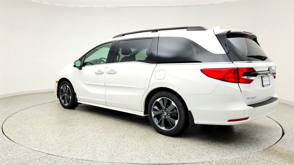 Used 2023 Honda Odyssey Elite image 7