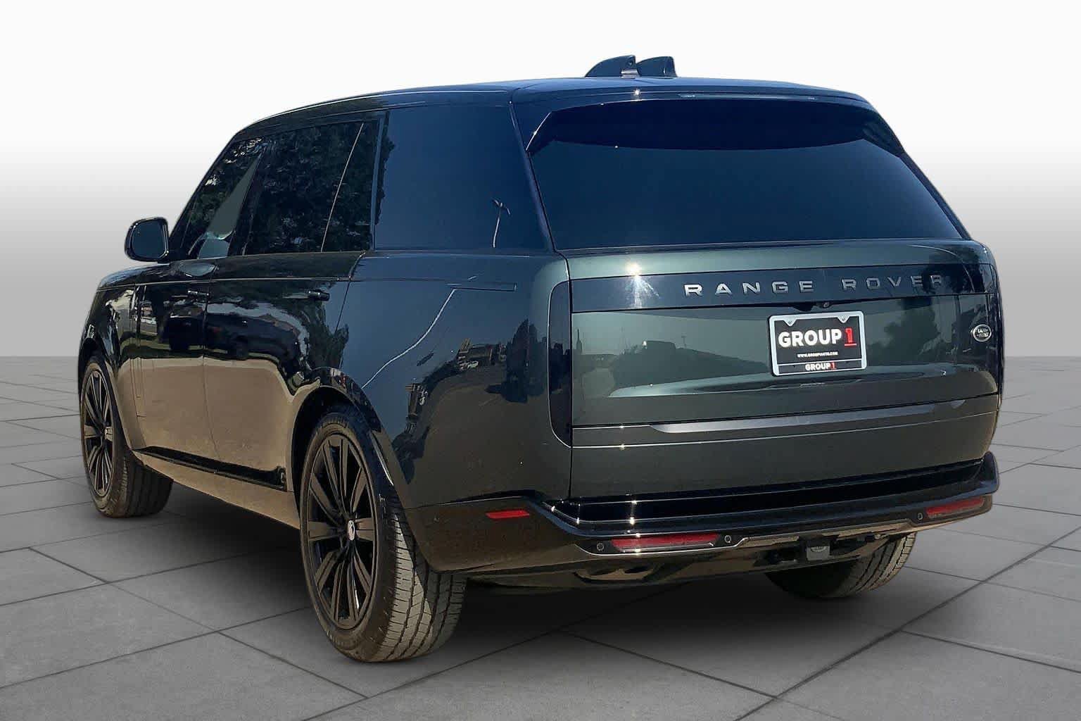 Used 2023 Land Rover Range Rover Long Wheelbase SE AWD/4WD image 12