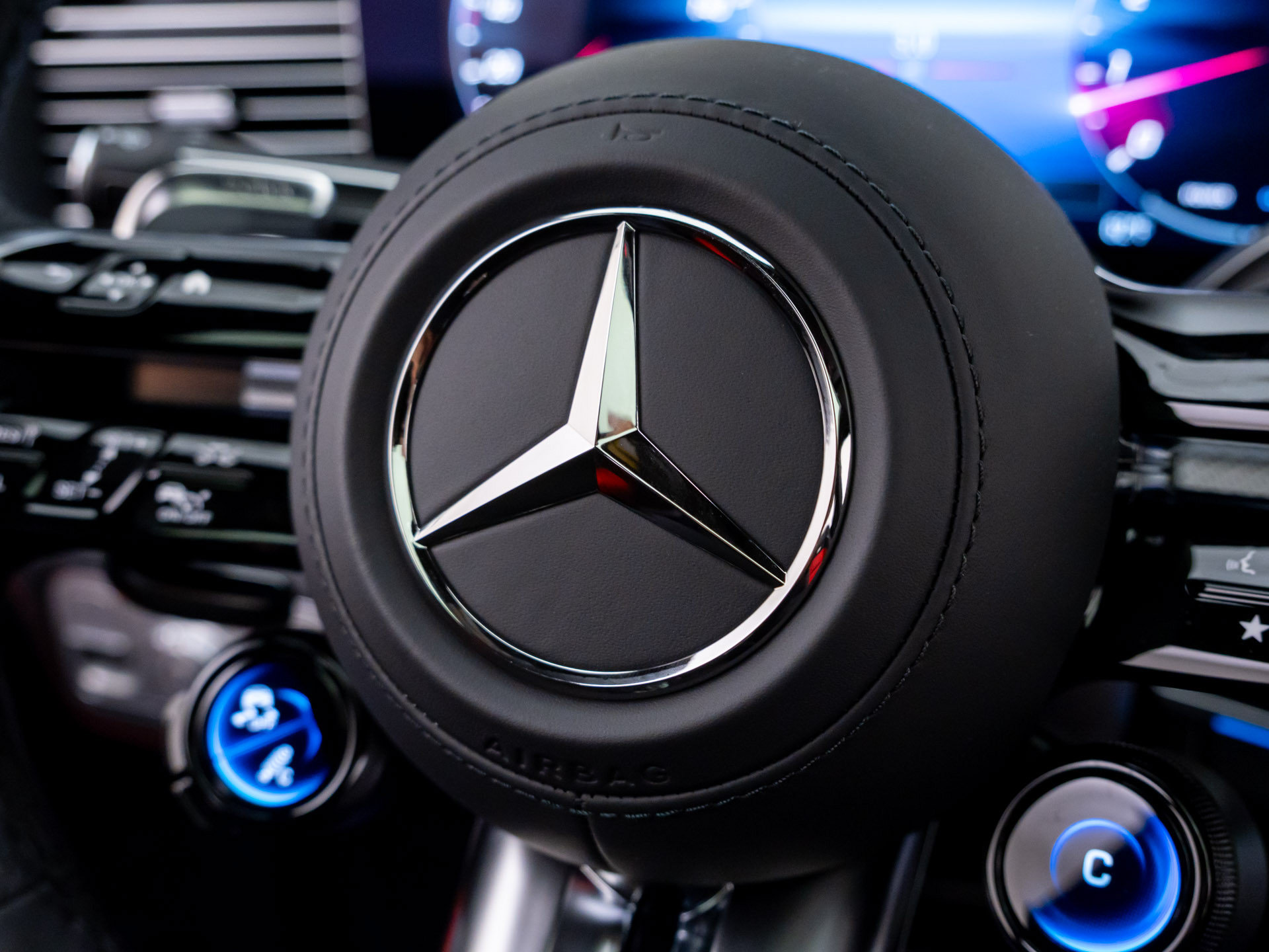 New 2026 Mercedes-Benz GLE 53 AMG 4MATIC image 30