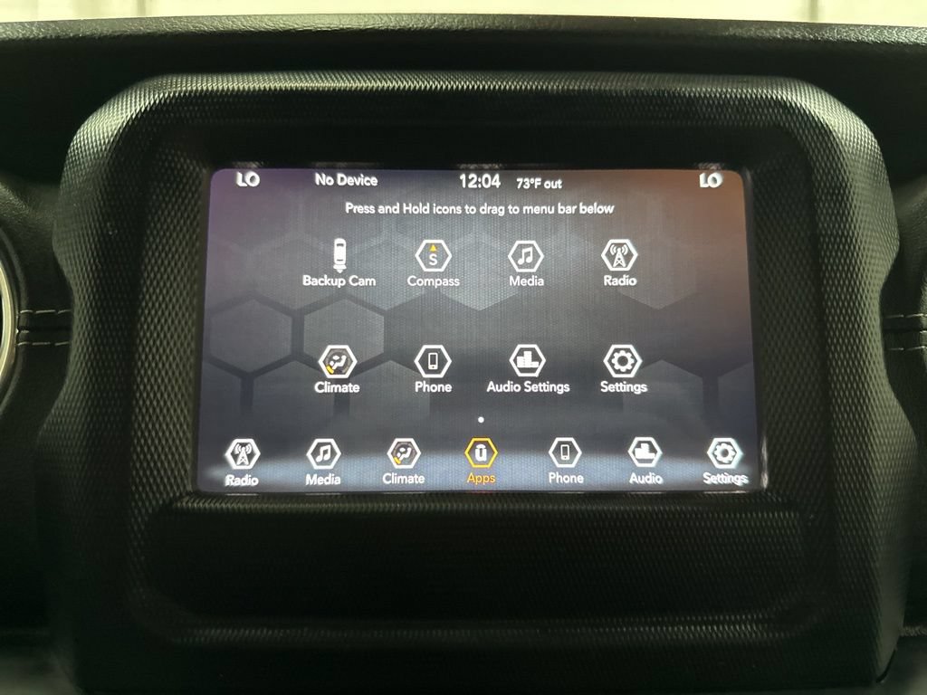 Used 2018 Jeep Wrangler Unlimited Sahara AWD/4WD image 28