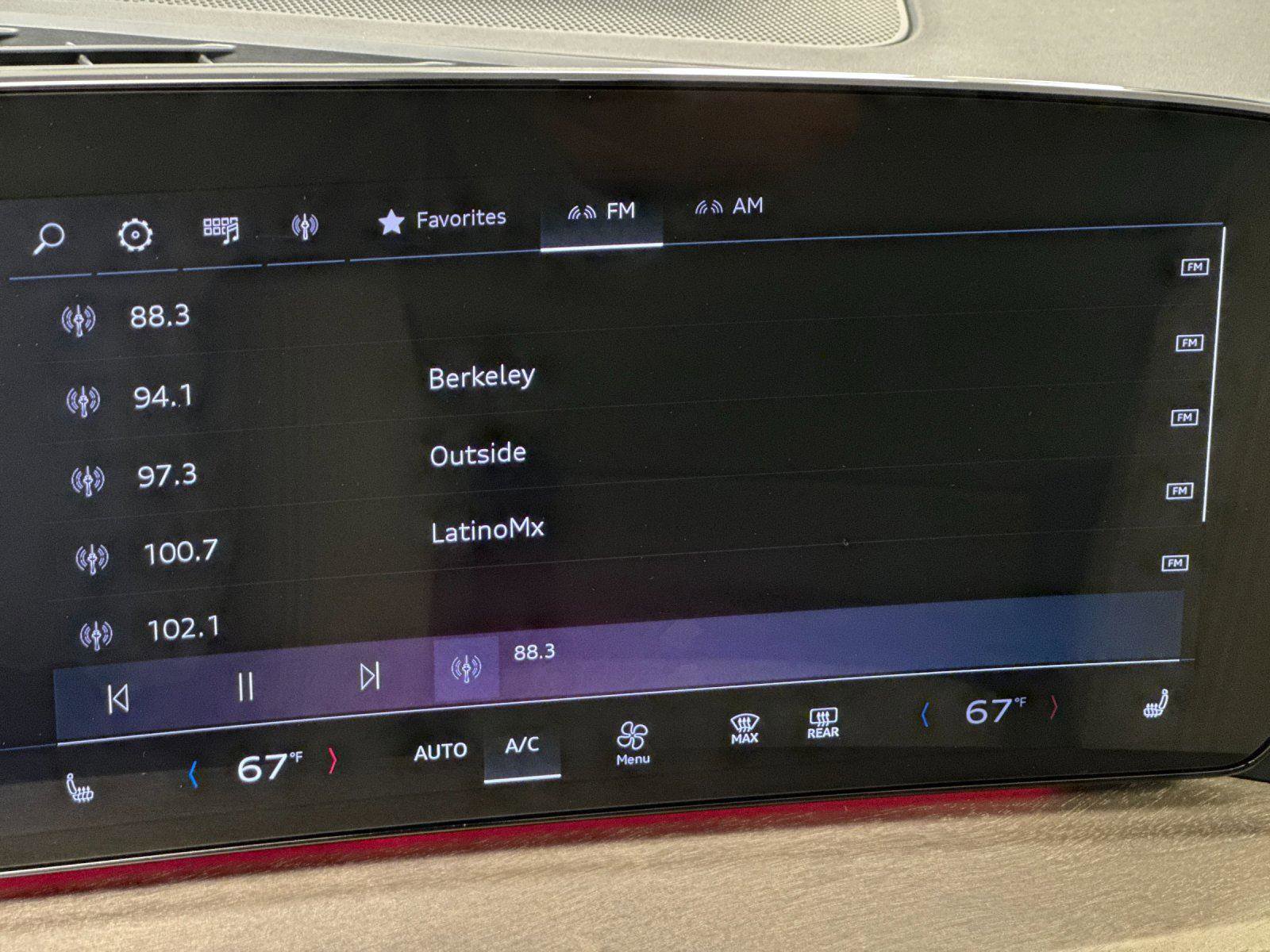 Certified 2025 Audi Q5 Premium w/ Convenience Package image 18