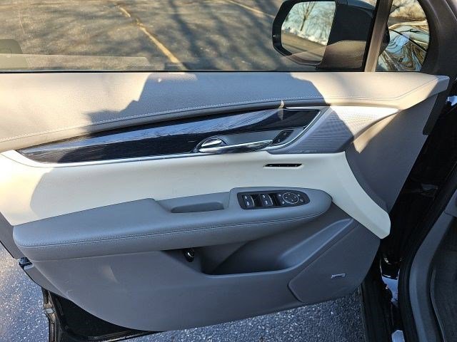 Used 2024 Cadillac XT6 Premium Luxury w/ Technology Package AWD/4WD image 20