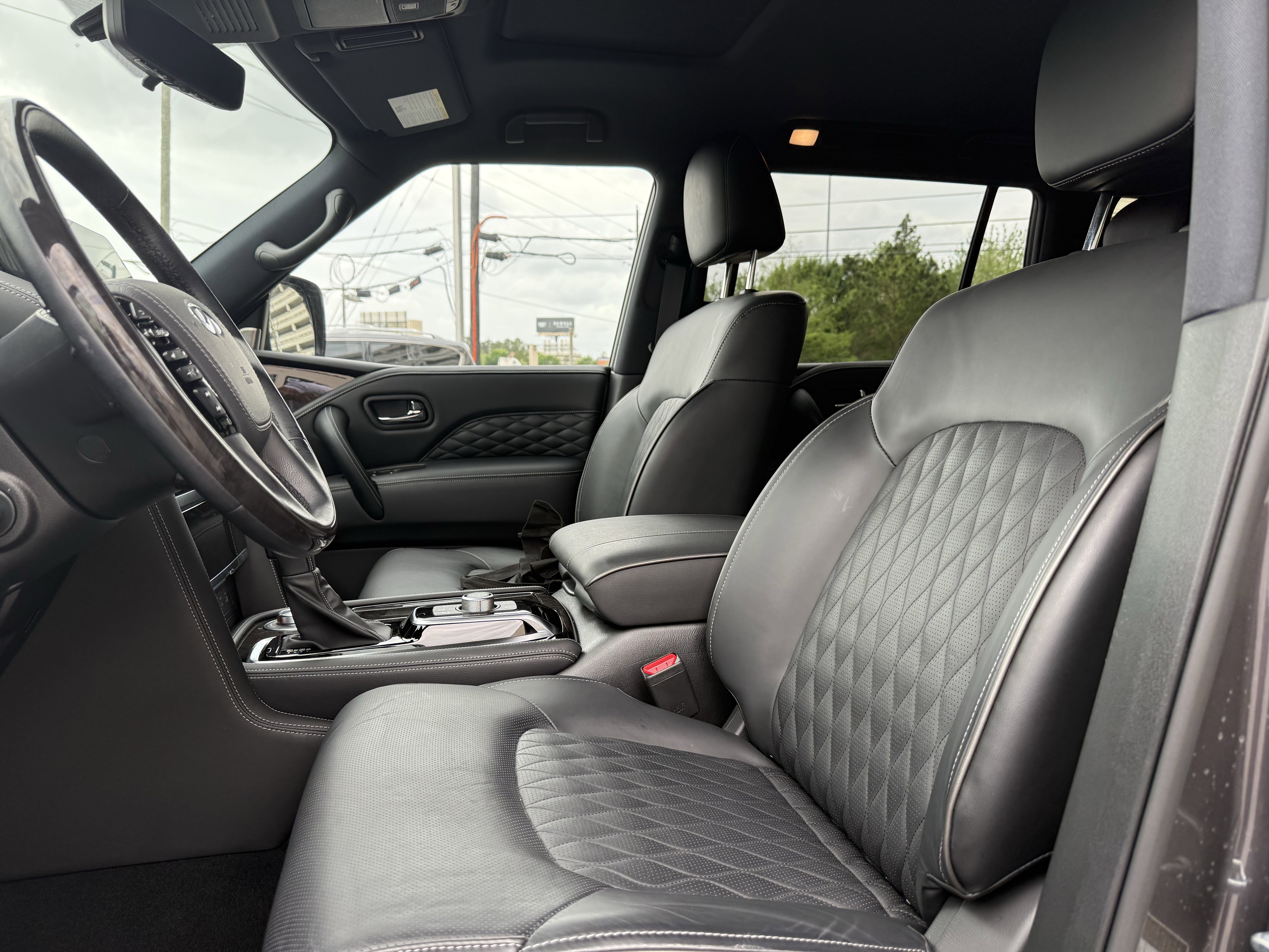 Certified 2024 INFINITI QX80 Sensory image 12