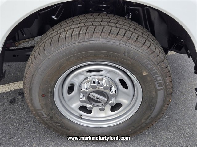 New 2026 Ford F250 XL w/ XL Chrome Package image 13