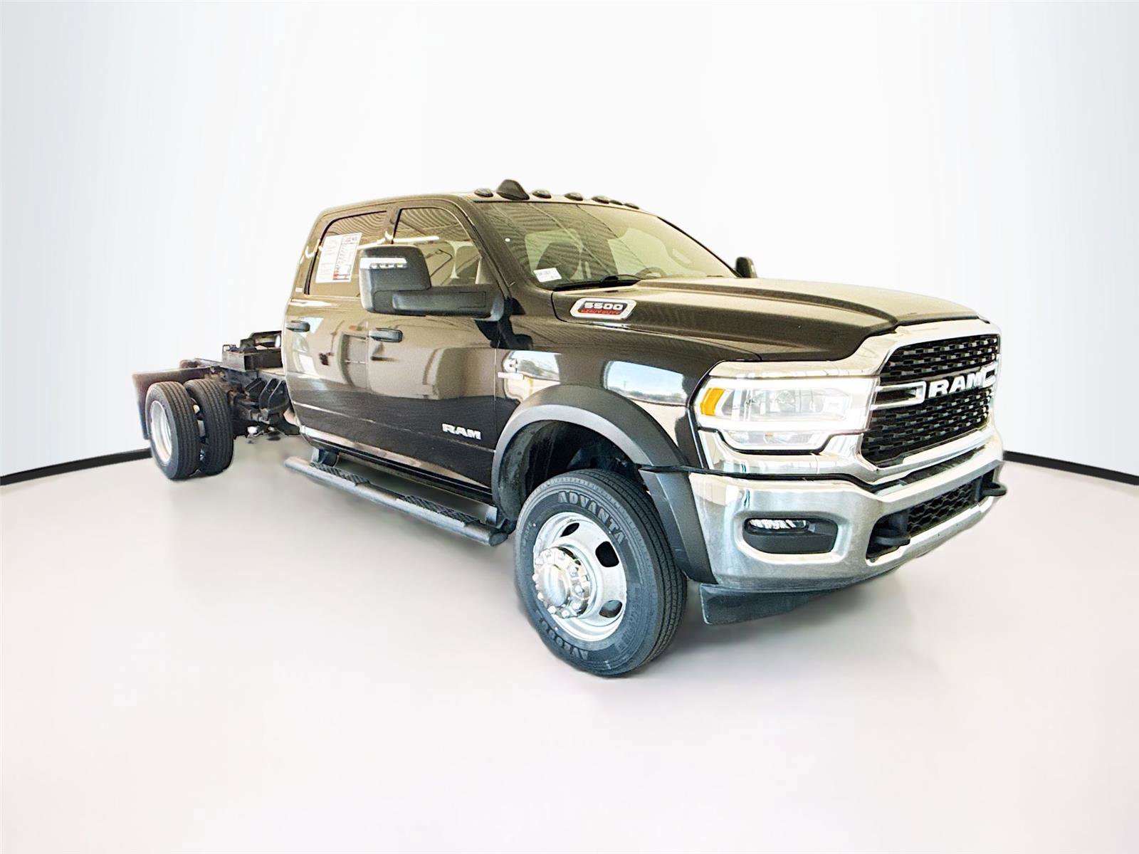Used 2023 RAM 5500 SLT w/ Quick Order Package 2YG SLT RWD image 34