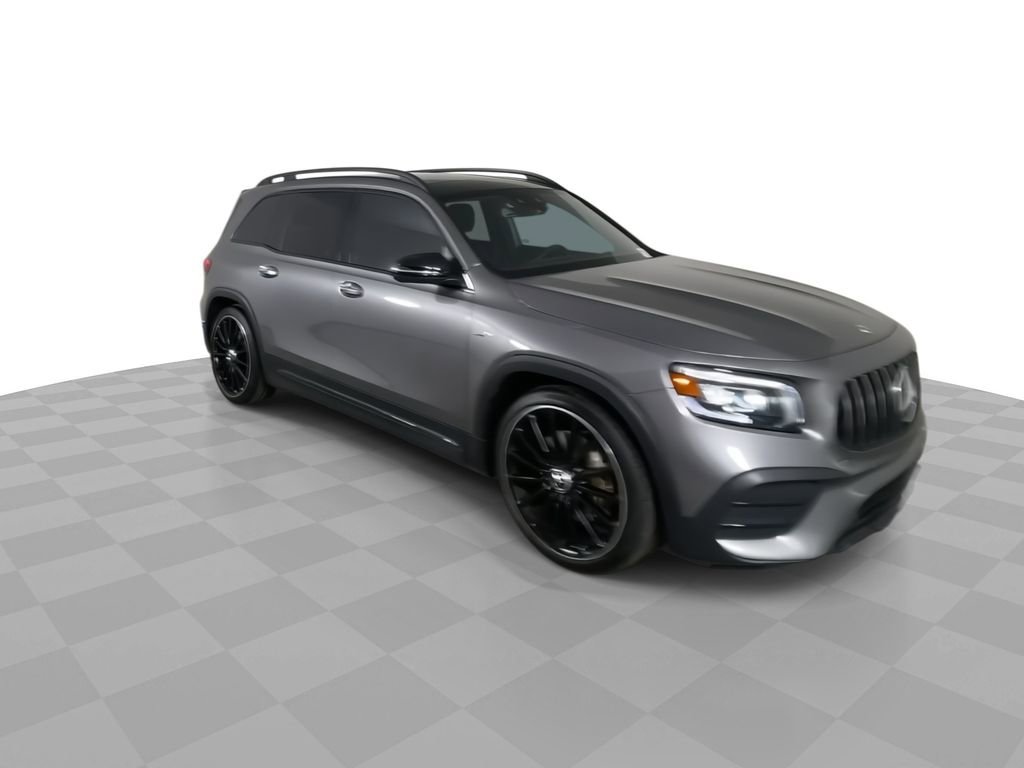 Used 2022 Mercedes-Benz GLB 35 AMG 4MATIC image 2