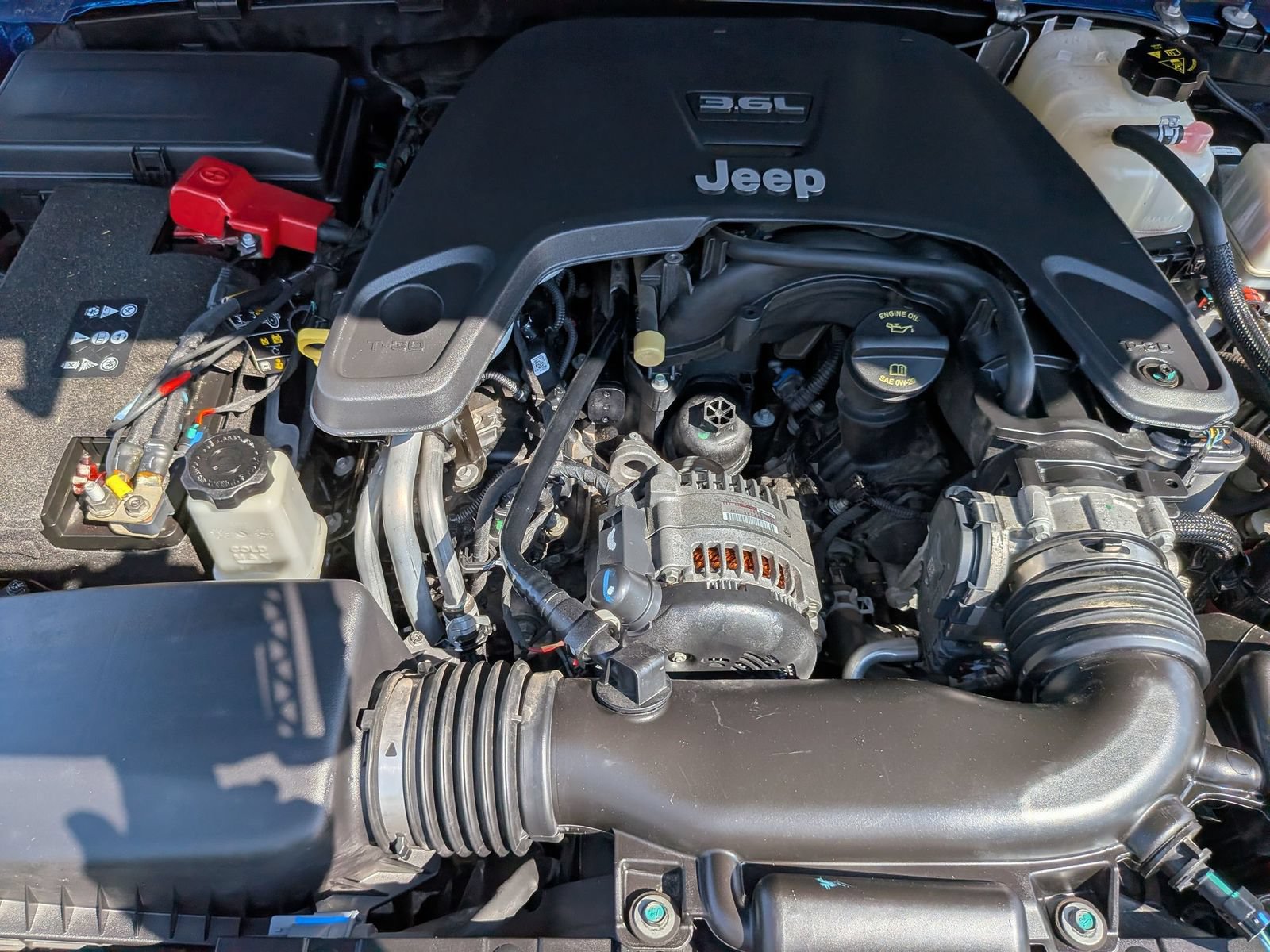 Used 2020 Jeep Gladiator Mojave w/ Dual Top Group AWD/4WD image 36