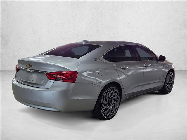 Used 2017 Chevrolet Impala LT w/ Convenience Package FWD image 5