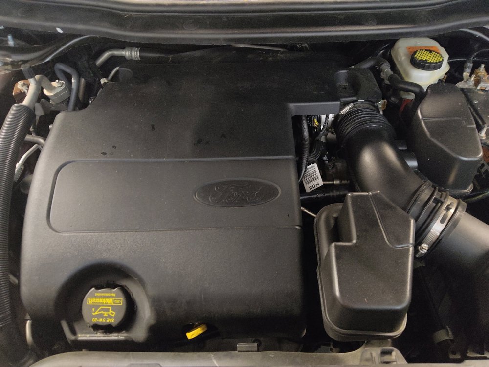 Used 2017 Ford Explorer XLT image 30