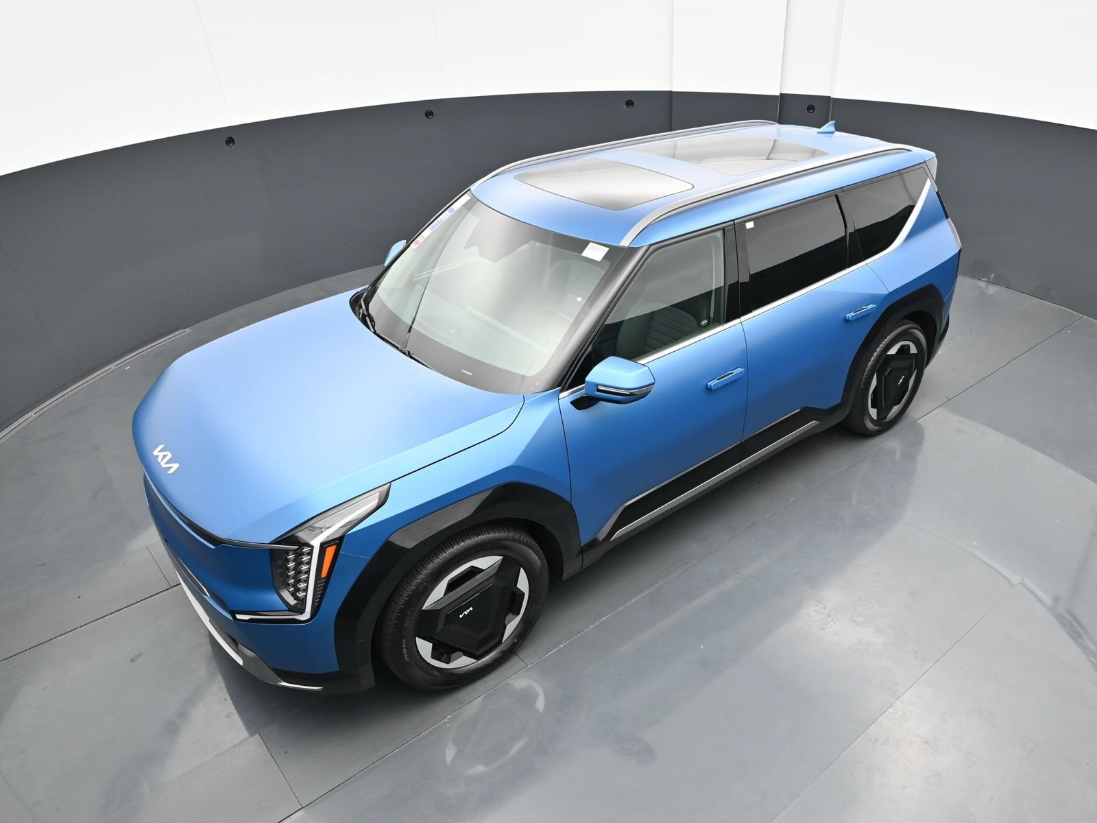 Used 2024 Kia EV9 Land w/ Towing Package AWD/4WD image 48