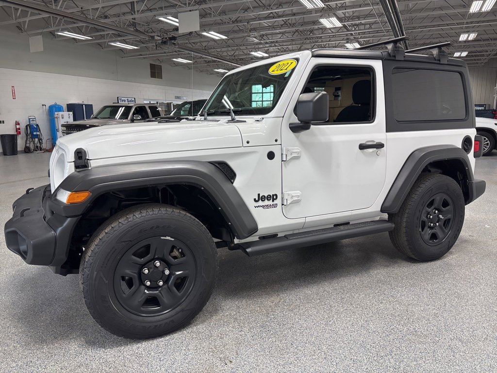 Used 2021 Jeep Wrangler Sport image 3