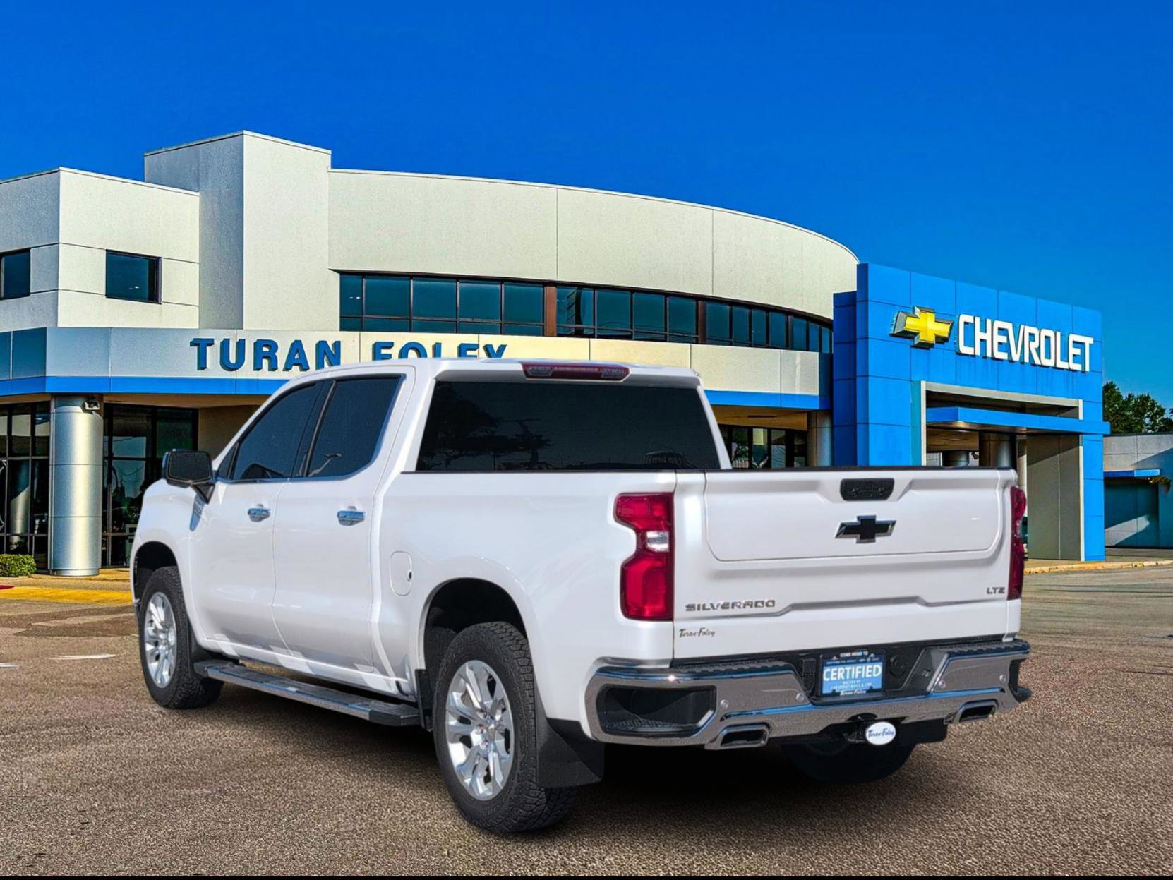 Used 2025 Chevrolet Silverado 1500 LTZ w/ Z71 Off-Road Package image 3