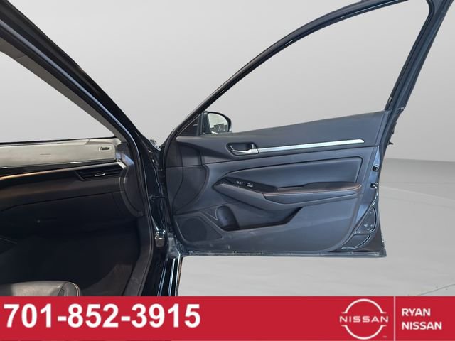 Certified 2024 Nissan Altima 2.5 SR w/ SR Premium Package AWD/4WD image 25