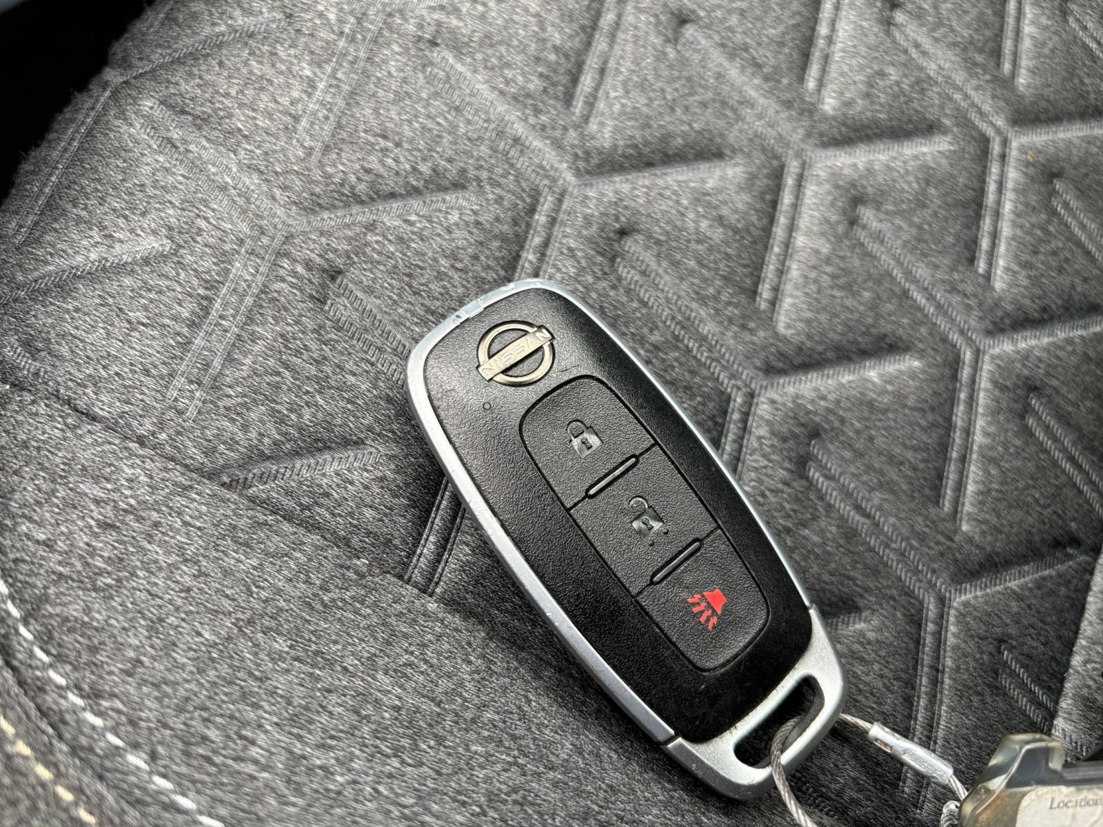 Used 2025 Nissan Kicks SV AWD/4WD image 18