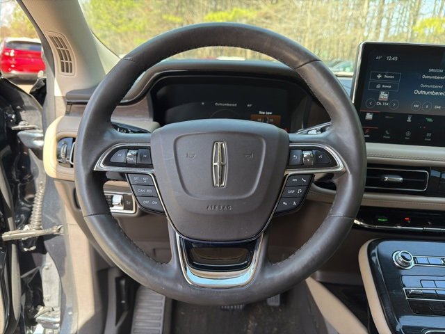 Used 2023 Lincoln Nautilus Reserve image 13